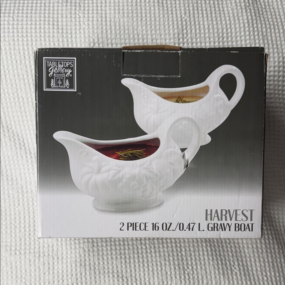 Tabletops Gallery White Gravy Boat Set